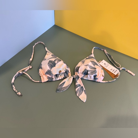 ✨ Billabong x Salty Blonde Maui Rider Bikini Set - NWT - Size detailed below ✨ - Picture 6 of 16